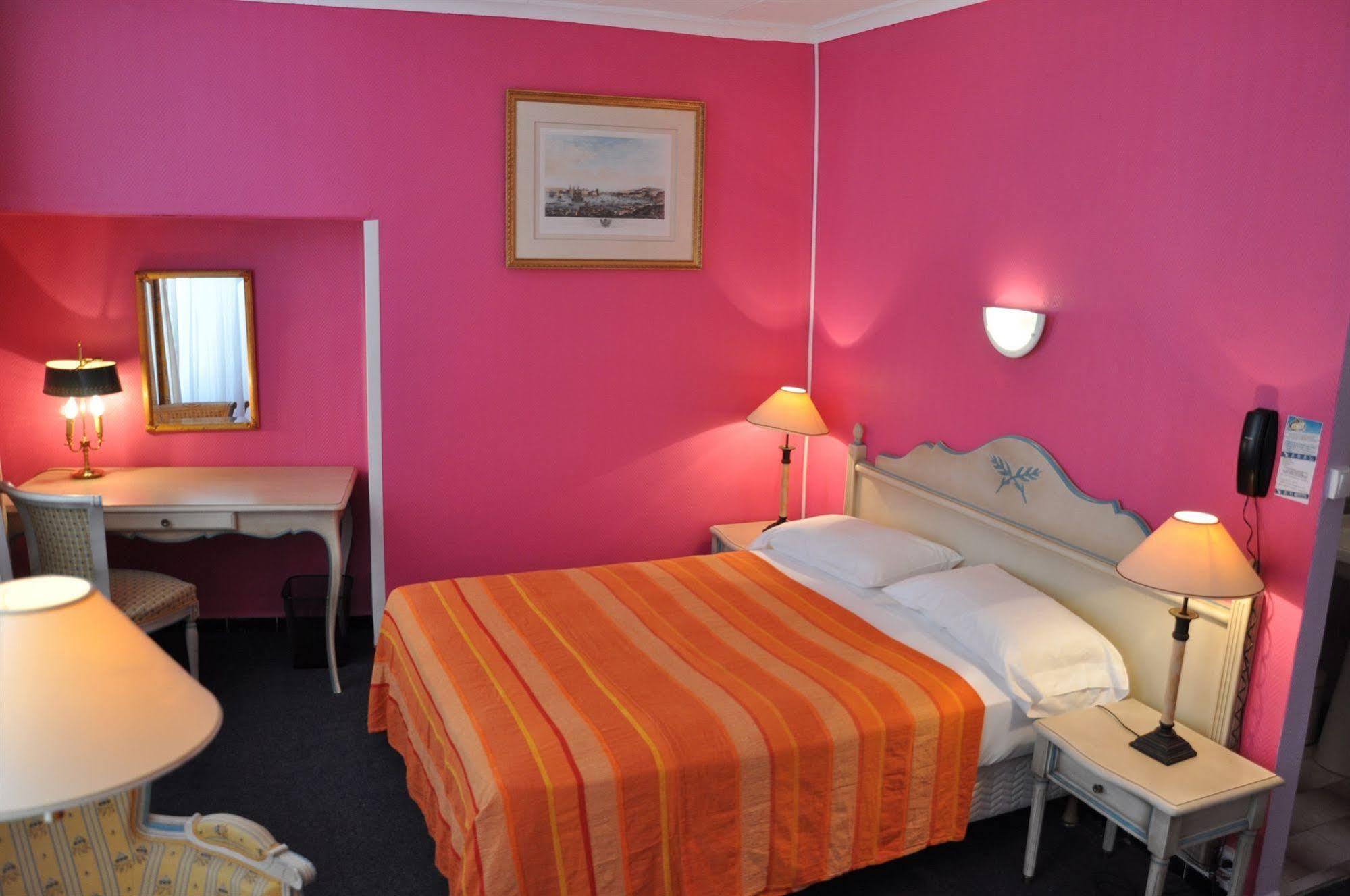 Hotel Moderne Marseille Bagian luar foto