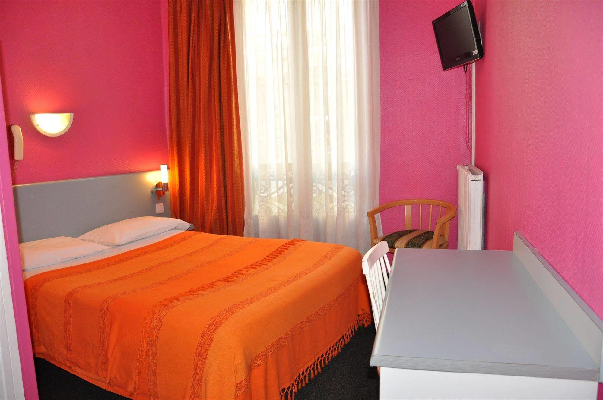 Hotel Moderne Marseille Bagian luar foto